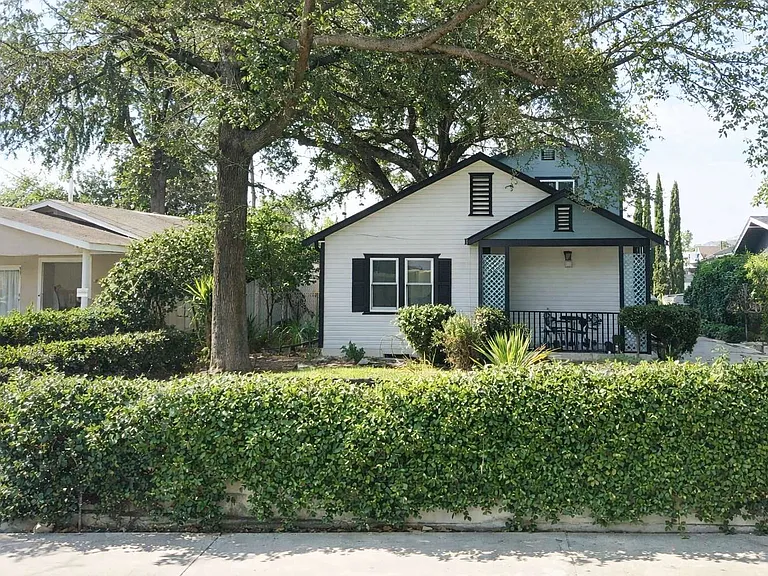 1255 Sunset Ave — Photo 1