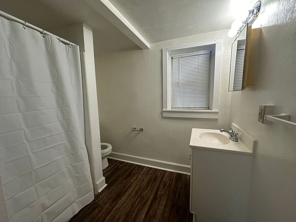 1st image of 555 Beverly Ct APT 9