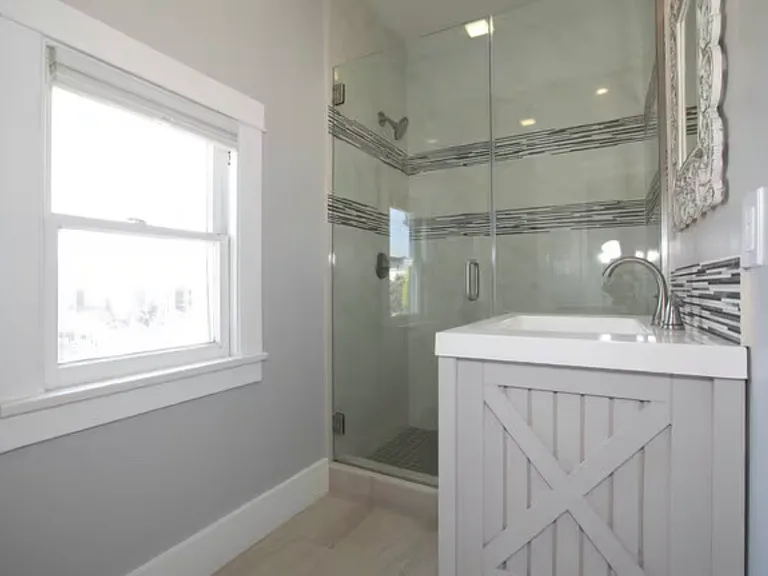 401 N Howard St — Photo 5
