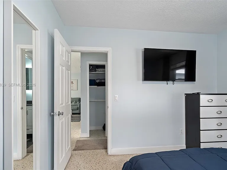 644 SW 7th Ct — Photo 29
