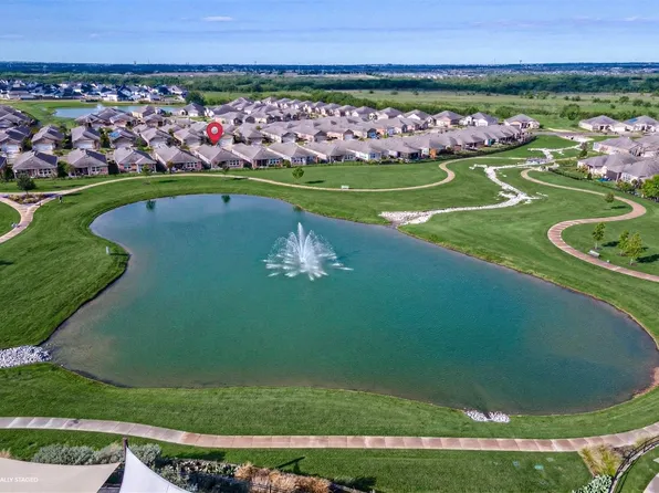 7629 Parade Dr, Aubrey, TX 76227