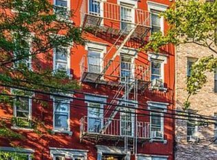 173 N 8th St #3L, Brooklyn, NY 11211