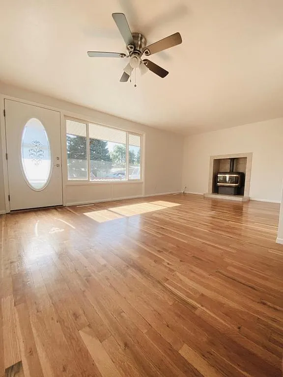 737 Anthon Ave — Photo 3