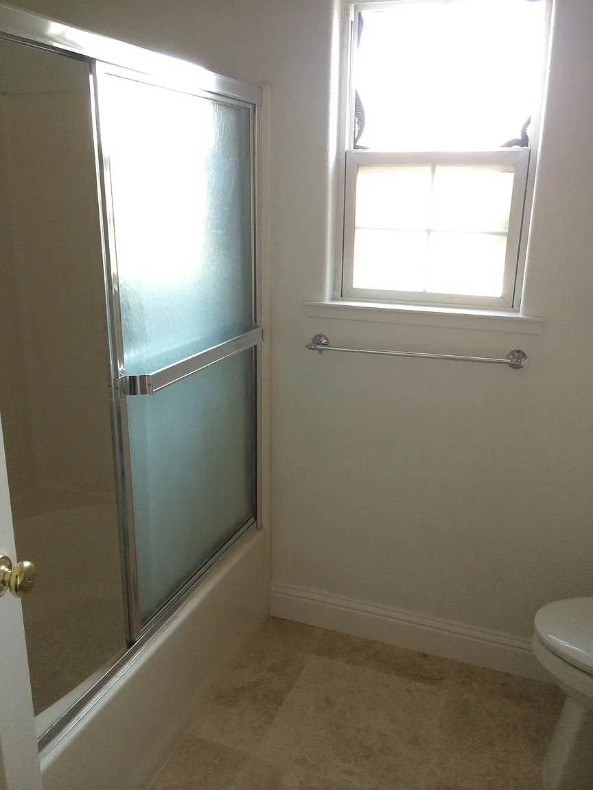 229 Harbor Dr photo 1