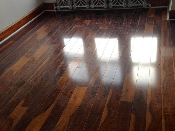 2nd image of 907 S 49th St #3C