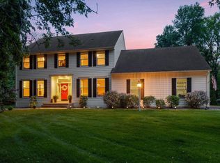 650 Gander Rd, Wayzata, MN 55391