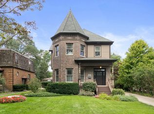 362 Downing Rd, Riverside, IL 60546