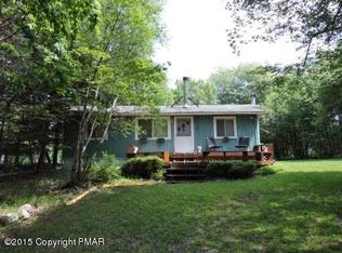 938 Cricket Ln, Long Pond, PA 18334