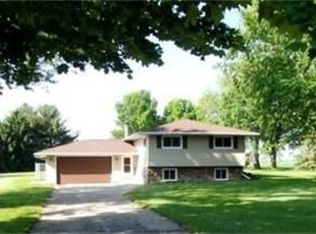 W9690 Teal Ct, Beaver Dam, WI 53916