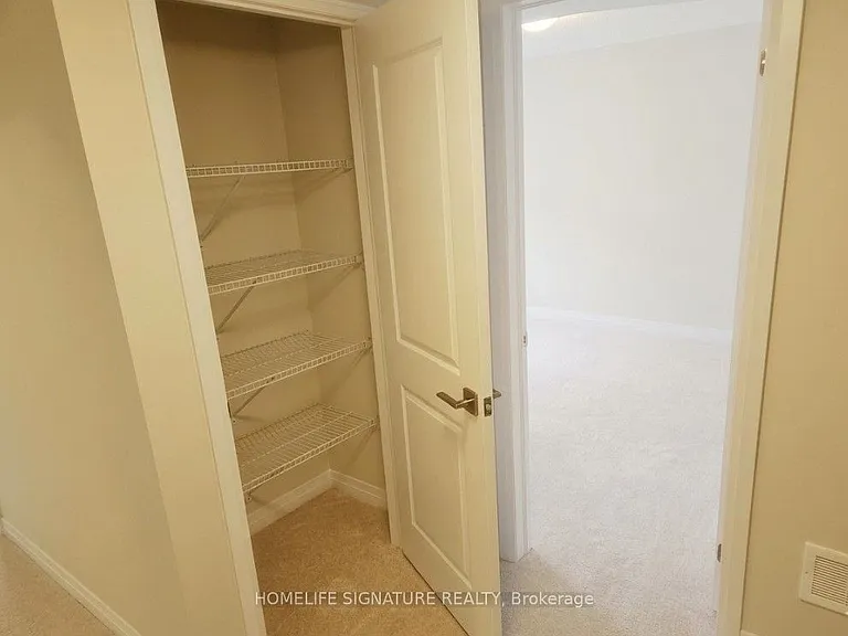16 Urbane Blvd — Photo 21