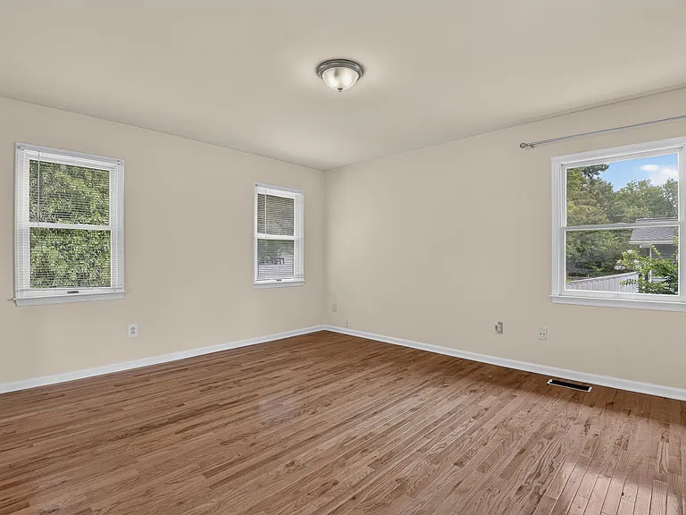 2000 McAuliffe Dr — Photo 31