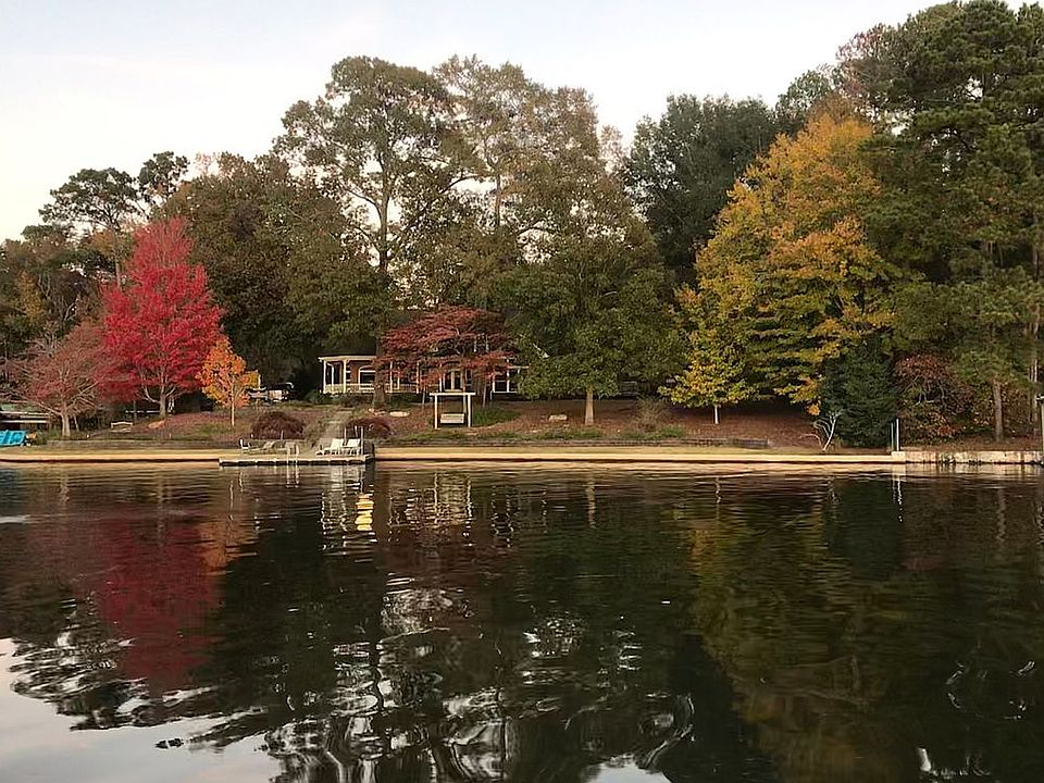 Fall on Lake Mitchell
