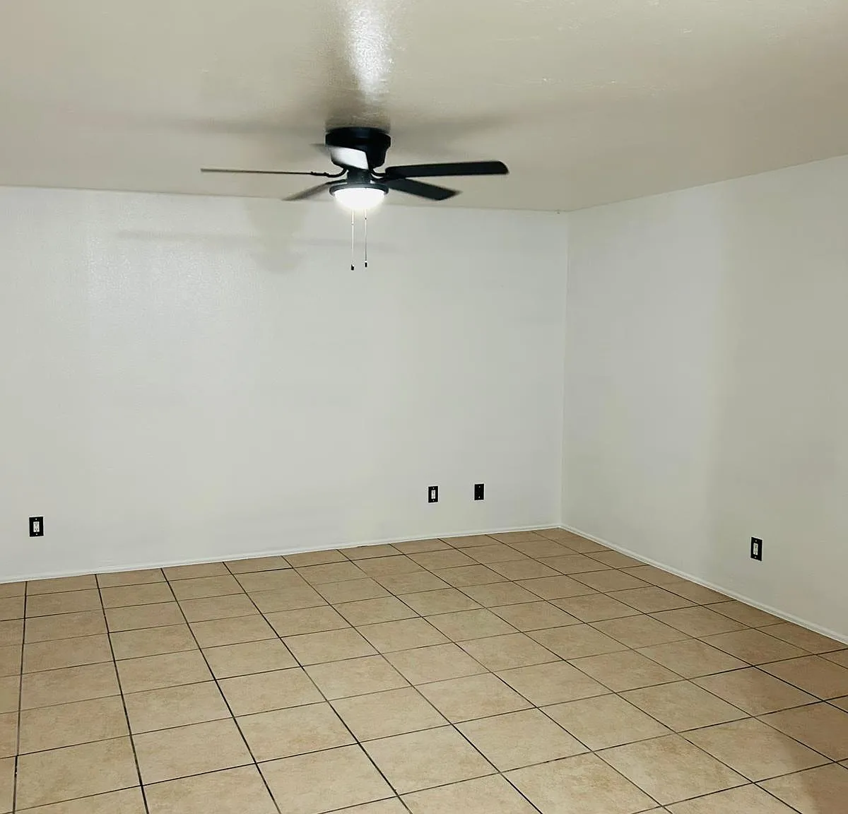 2 bed, 830 sqft, $1,195 — Photo 4