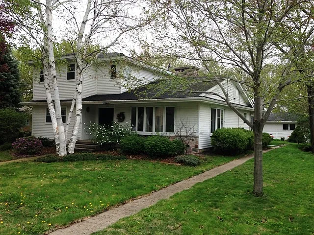 403 S Janesville St photo 1