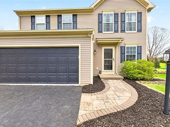 2nd image of 3196 Peacock Cir
