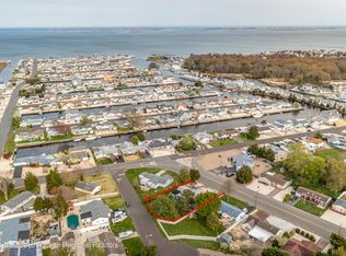 19 Skippers Blvd, Waretown, NJ 08758