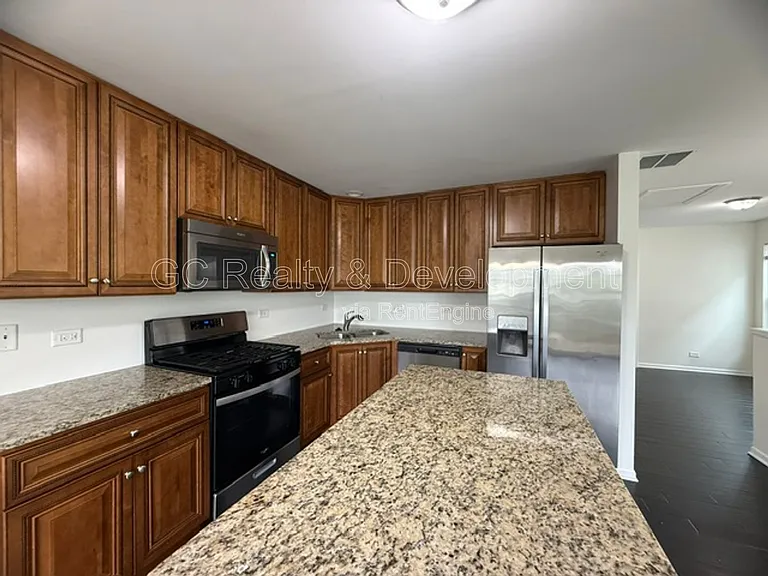 1016 Turin Dr — Photo 5