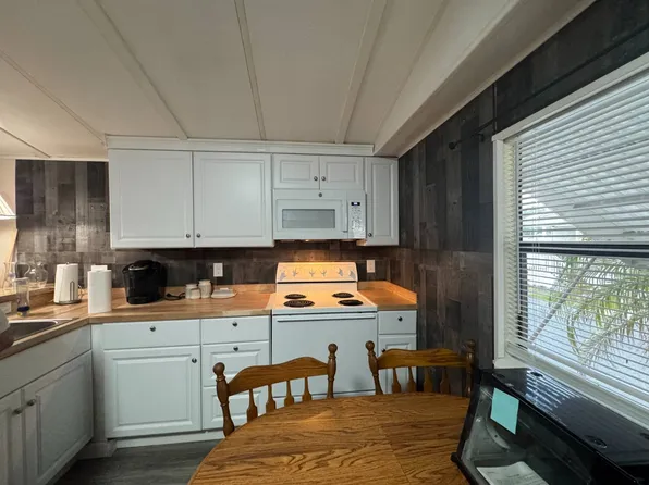 465 Lisa St, Lakeland, FL 33815