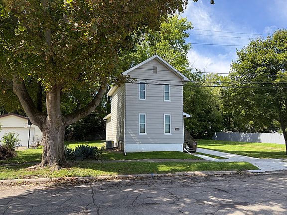 2nd image of 512 Blackman St