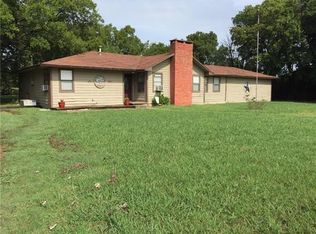 402 N Water St, Savoy, TX 75479