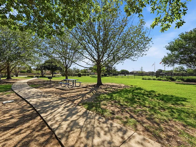 373 Lacey Oak Loop — Photo 39