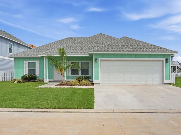 136 Breezeway Dr, Rockport, TX 78382