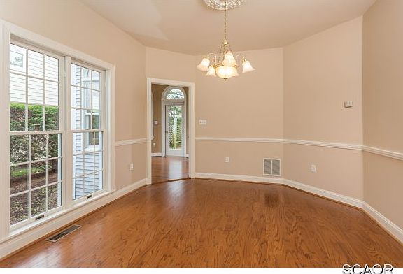 5th image of 105 Marina Dr