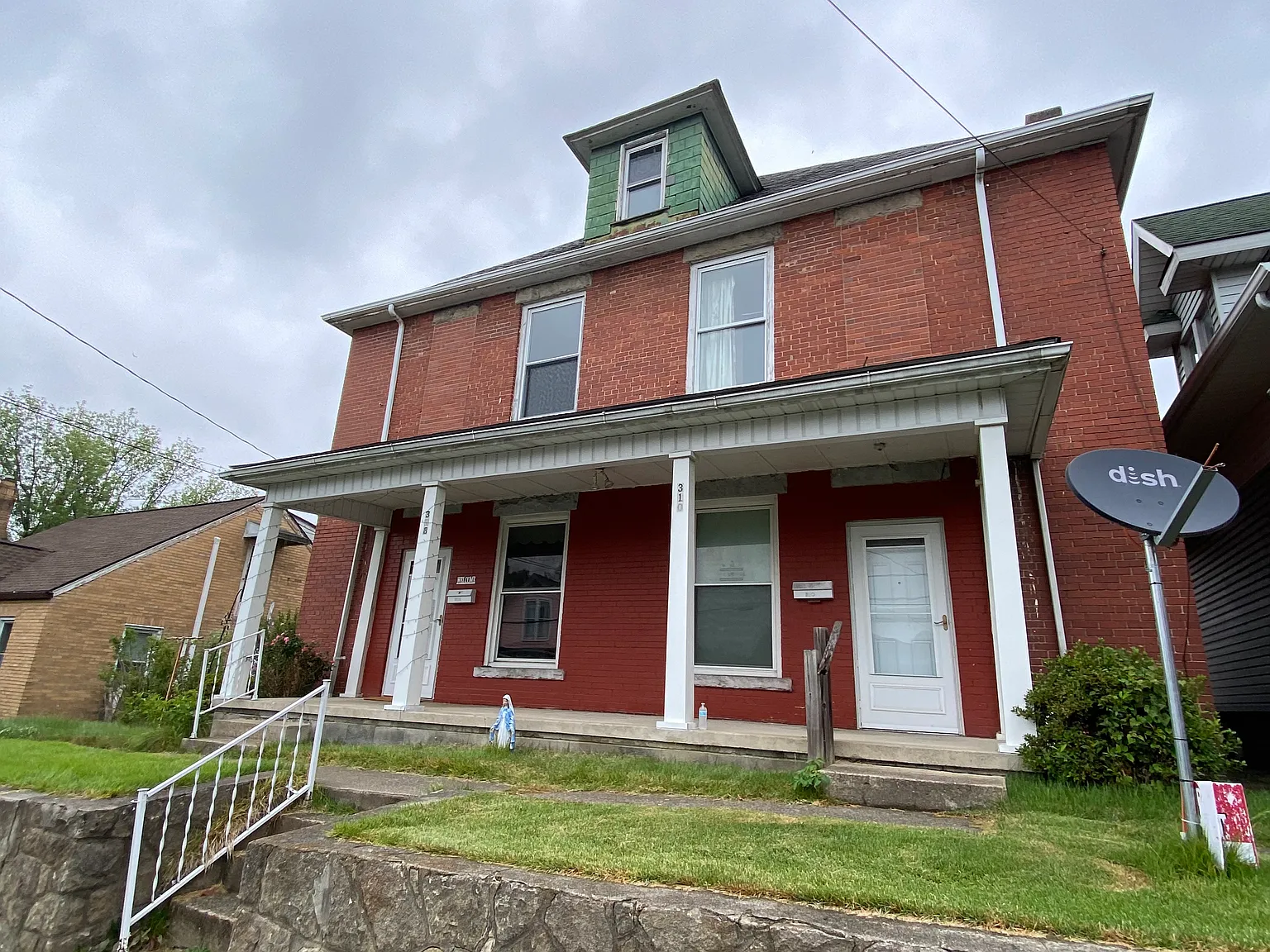 3 bed, 1.5 bath, 1200 sqft, $1,200 — Photo 3