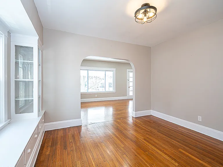 10712 Fidelity Ave #UP — Photo 8