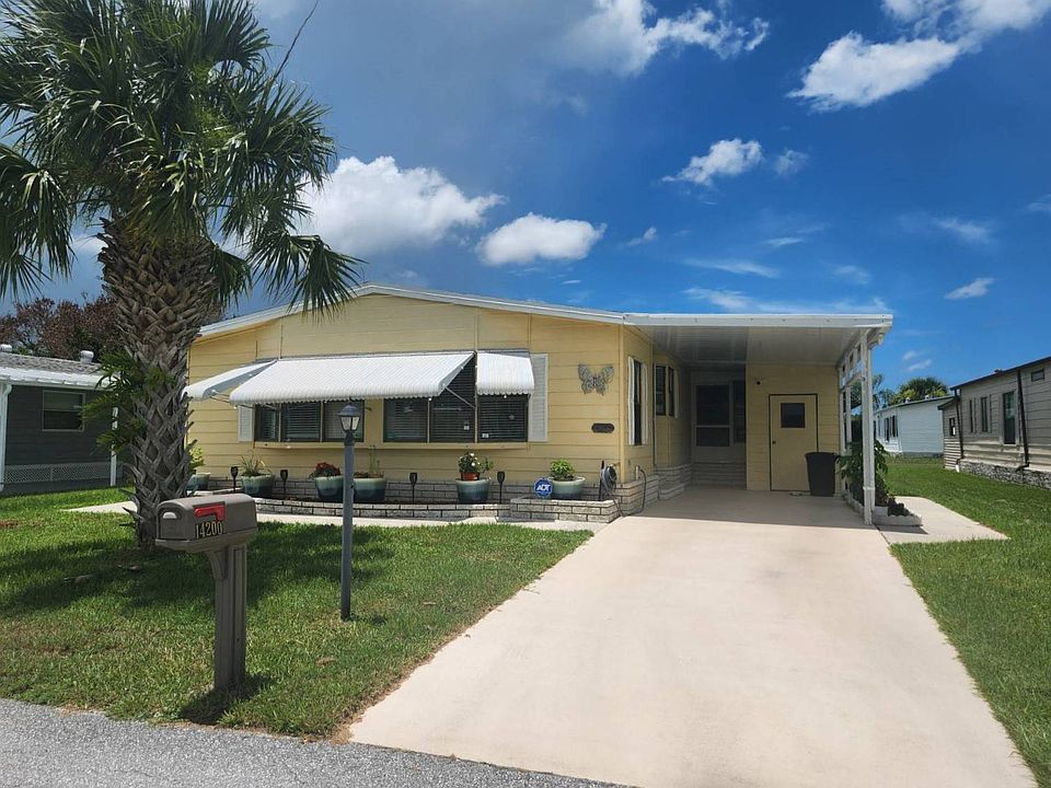 1st image of 14200 Zorzal Ave