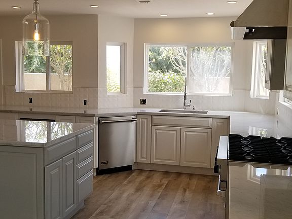 2nd image of 27 Palm Beach Ct