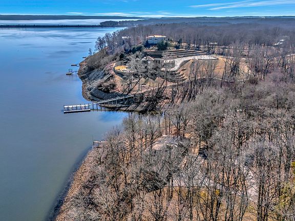 2nd image of 412 Keck Ln