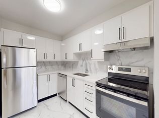 345 Merton Street, Toronto, ON M4S 1B5