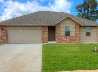 311 W Grace St, Republic, MO 65738