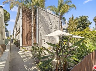 2447 Chelsea Pl, Santa Monica, CA 90404