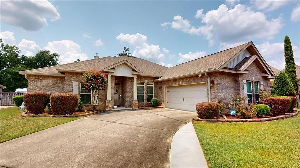 4 bed, 2.5 bath, 2496 sqft, $2,450 — Photo 1