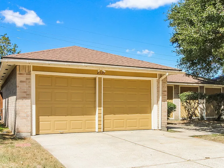 2535 Goldspring Ln — Photo 3