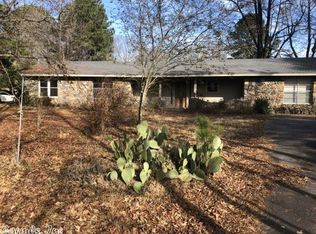 6900 Russwood Ln E, Mabelvale, AR 72103