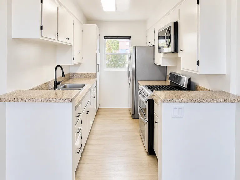 3442 S Centinela Ave #17 — Photo 4