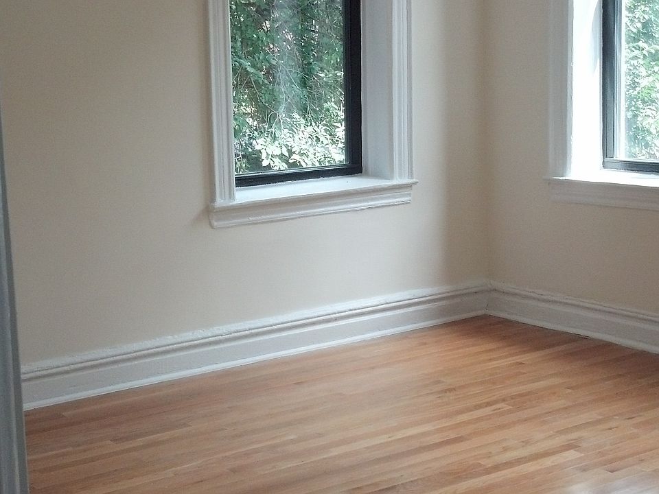 2nd image of 3752 89th St APT 1L