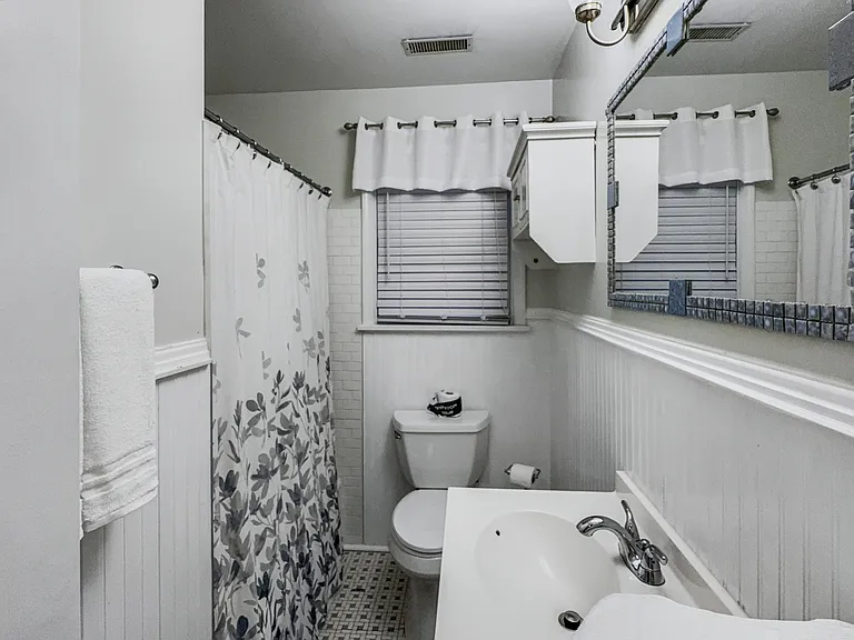 5525 S Garthdale Rd — Photo 11