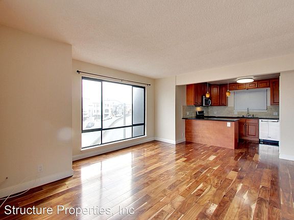 3rd image of 3500 Market St Ph 1