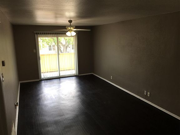 2nd image of 1803 W Gramercy Pl APT 2D