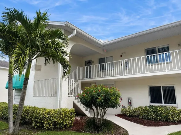388 Belina Dr APT 12, Naples, FL 34104