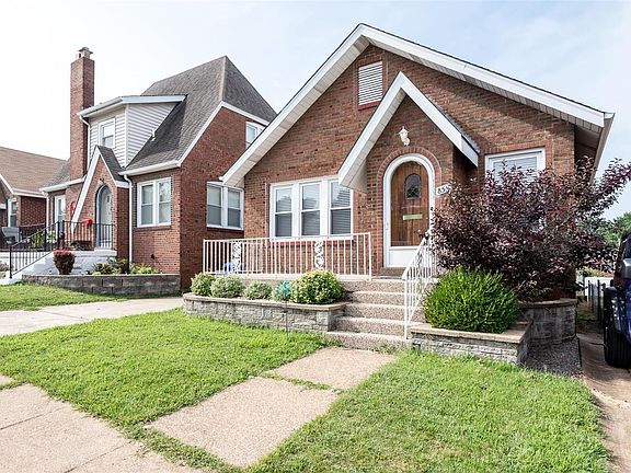2nd image of 854 Catskill Dr