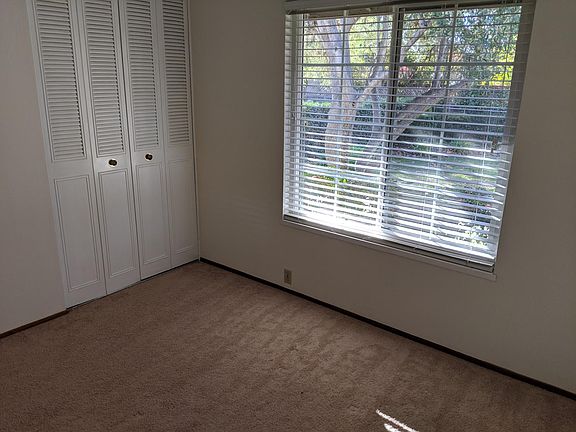 2nd image of 491 Via Vera Cruz #491