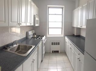 121-16 Ocean Promenade APT 4G, Far Rockaway, NY 11694