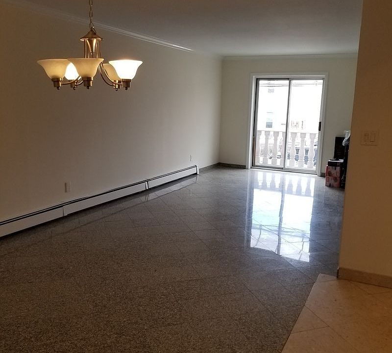 1st image of 2511 44th St #2