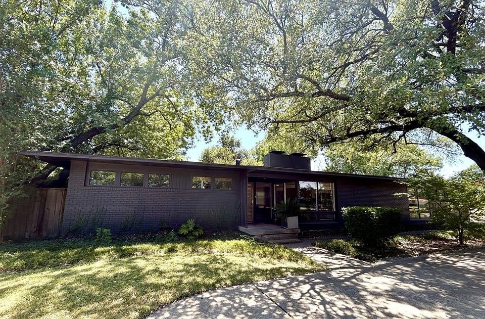 1st image of 6522 Royal Ln
