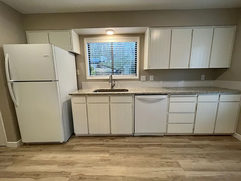 4387 Imperial Dr — Photo 10